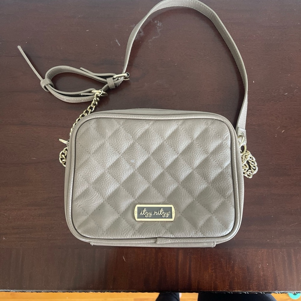 Itzy Ritzy Quilted Crossbody Bag - beige diaper bag